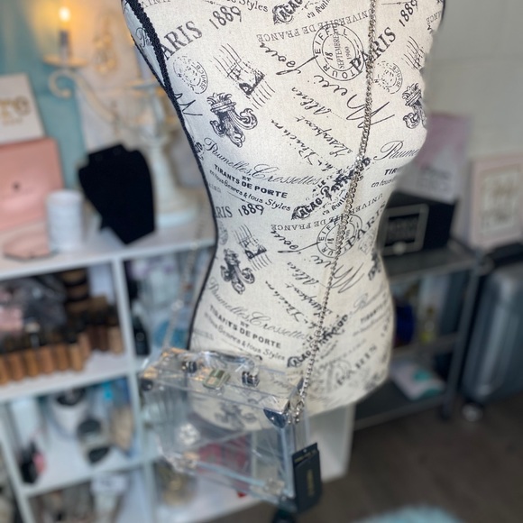 !!SOLD!! SOLD!! Purses - Picture 9 of 11